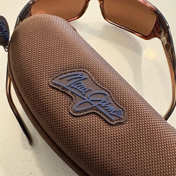 Maui Jim MJ 202 Sunglasses with Case - Picture 5 of 6